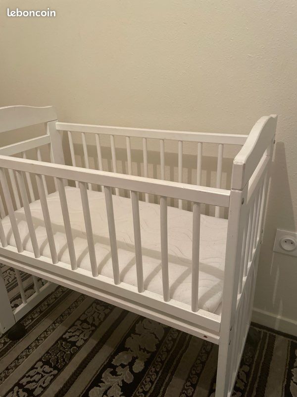 Lit bébé (image 1)