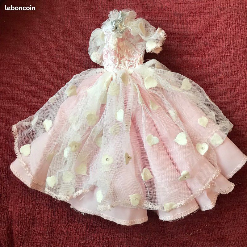 Lot de robes de mariée poupée barbie (image 3)