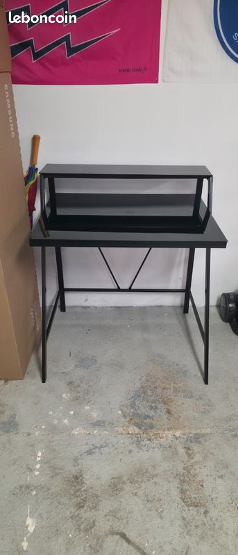 Bureau en verre (image 1)