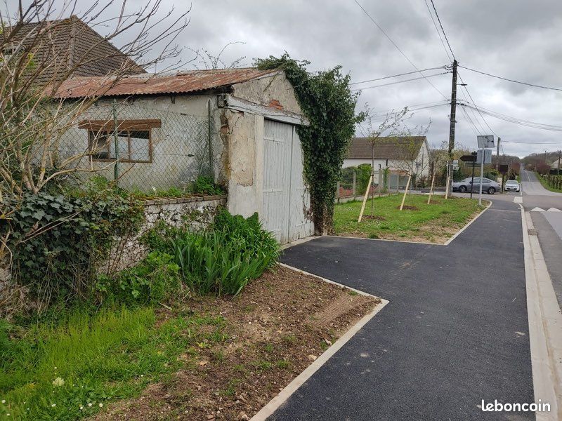 Parking Box Garage - 15 m 2 · à Villiers-Saint-Georges · 15 500 €