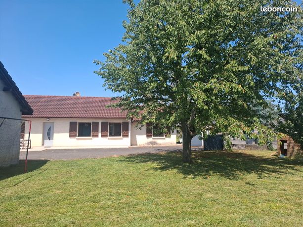 Maison de plain-pied ,1200m2 de terrain avec garage , 5 pièces à IDRON
