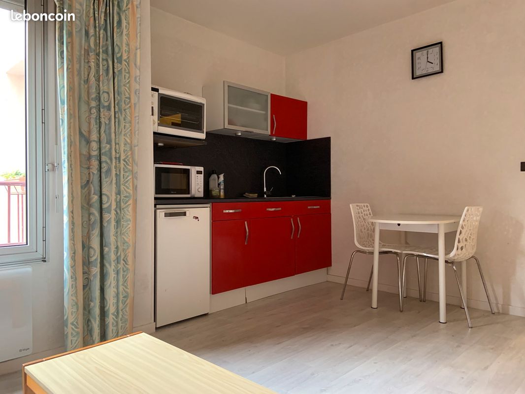 Appartement 1 pièce 20 m² · à Moulins · 20 m² · 380 €