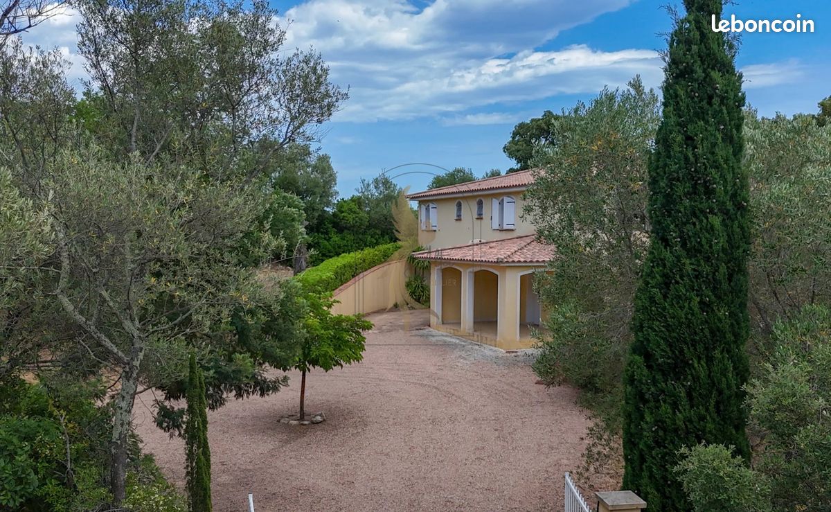 Maison 7 pièces 224 m² · à Lecci · 224 m² · 693 000 €