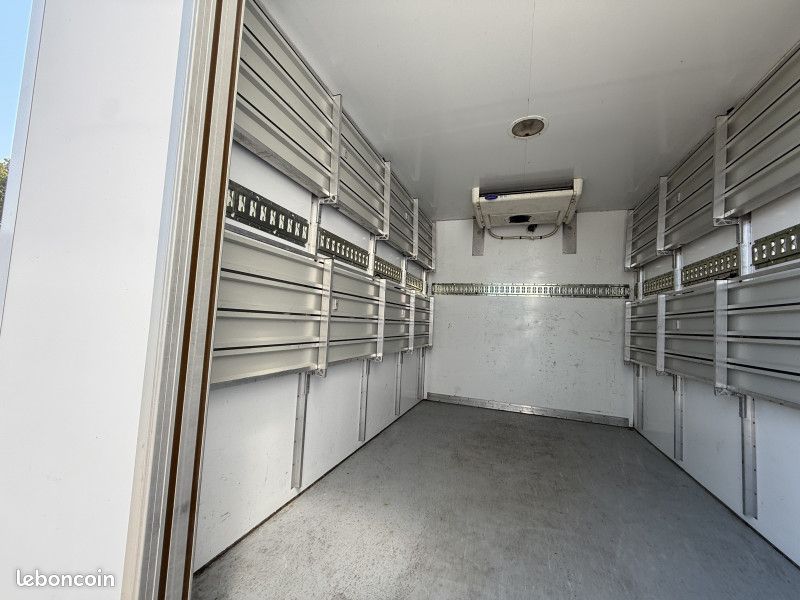 Ford TRANSIT KOMBI 300C 2.2 TDCI 85CH (Camion Frigorifique) (image 12)