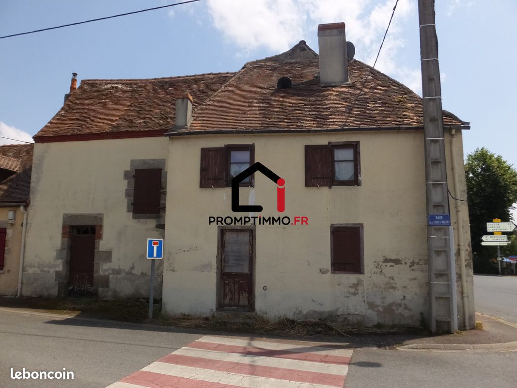 Maison 8 pièces 146 m² · à Huriel · 146 m² · 29 000 €