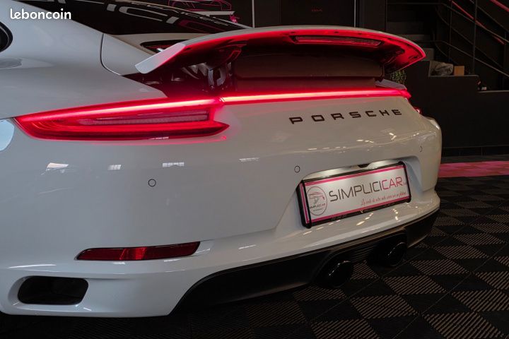 PORSCHE 911 CARRERA 4 GTS 3.0 450 PDK - 450Ch - Garantie 12 mois (image 8)