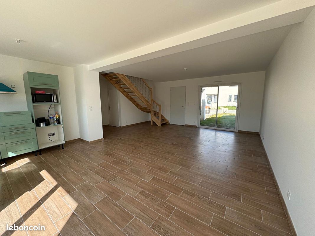 Maison 6 pièces 113 m² · à Crevin · 113 m² · 1 175 €/mois