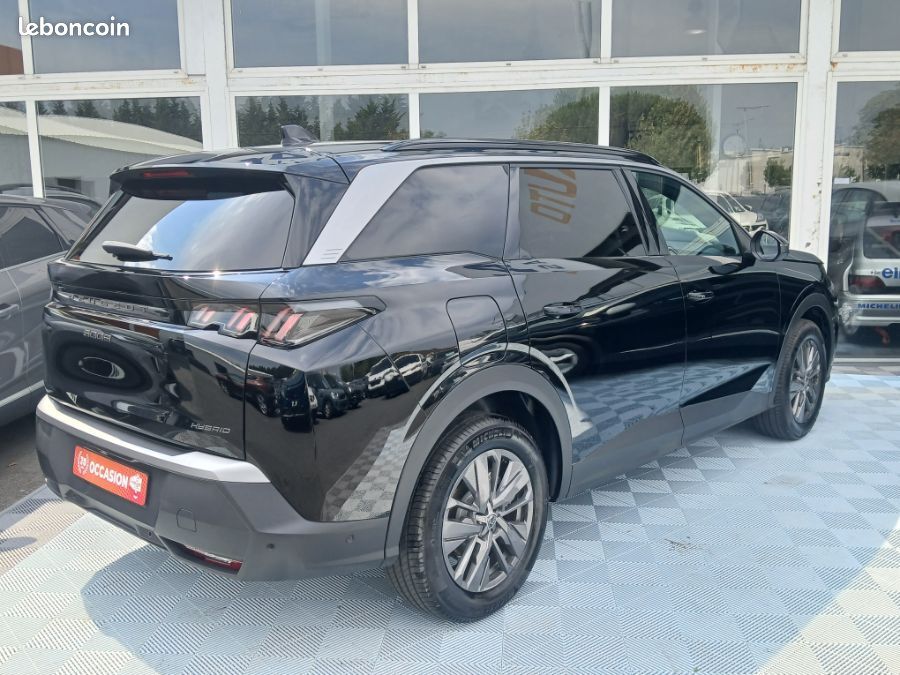 Peugeot 5008 HYBRID 145 e-DCS6 ALLURE Cam360° Panoramic Pack 7PL (image 3)