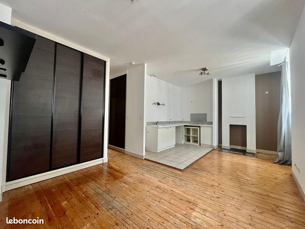 Appartement 2 pièces 44 m² - Bordeaux 33000 (image principale 0)