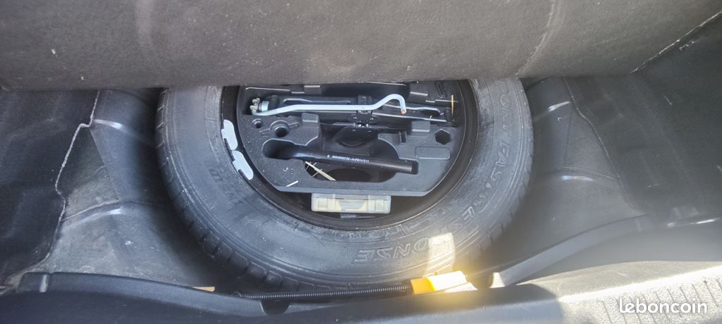 Renault Laguna III PHASE 2 0 DCI 175 CV / BVA GT 4 CONTROL (image 9)