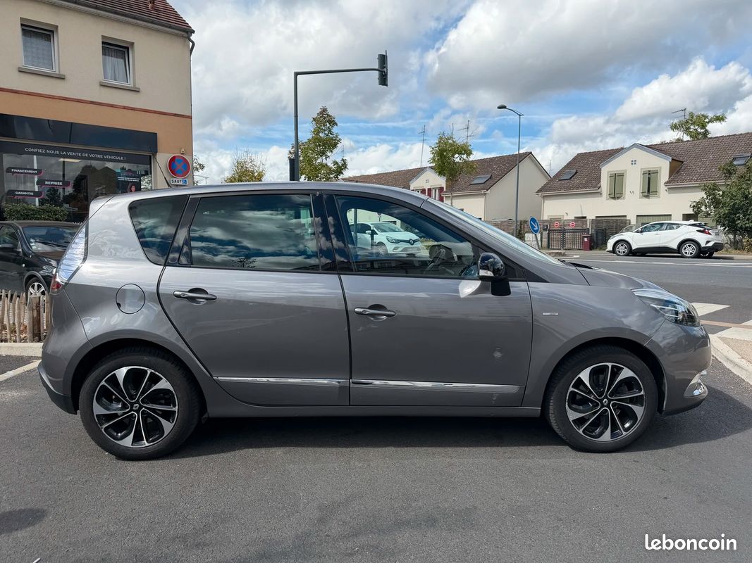 Renault SCENIC III 1.5 DCI 110 Edition Bose (image 8)