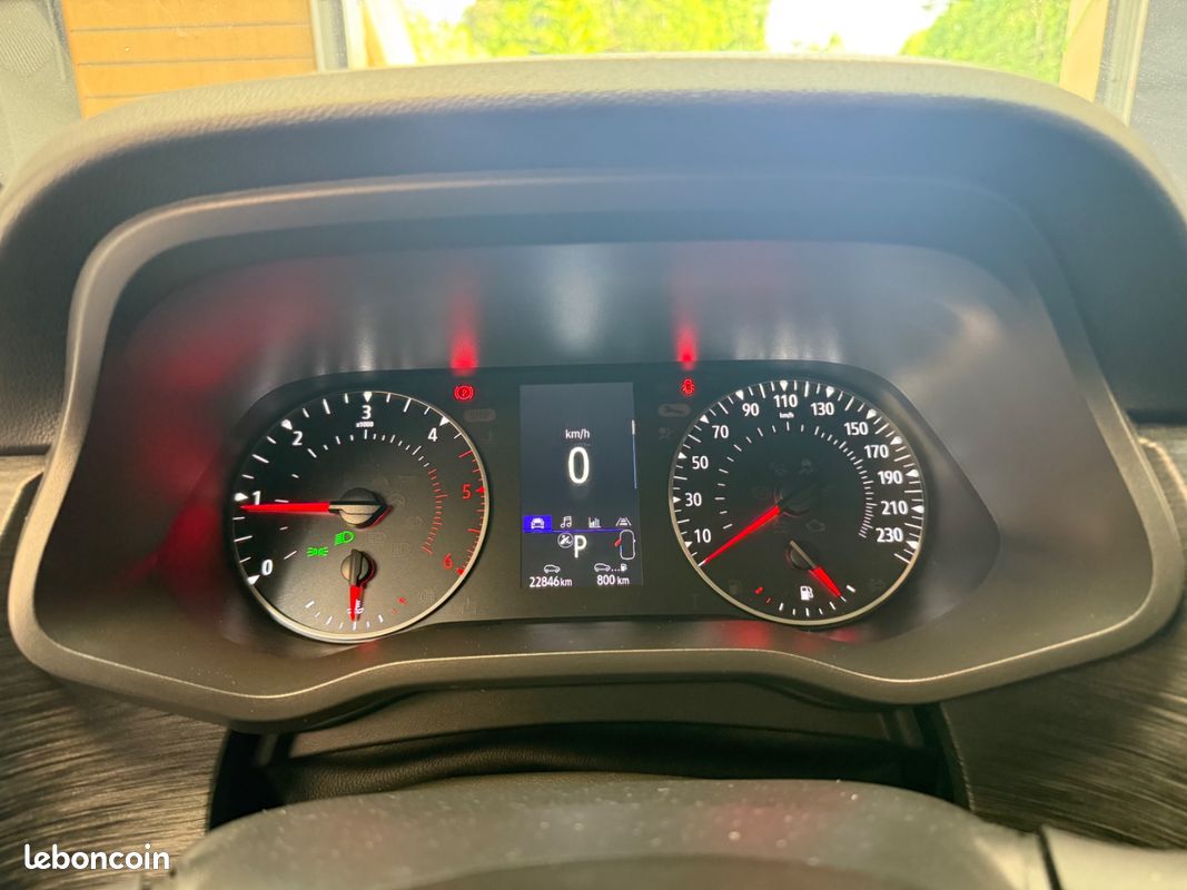 RENAULT TRAFIC III Combi Phase 3 L1 2.0 dCi 16V EDC6 SS Intens 9 Places (image 33)