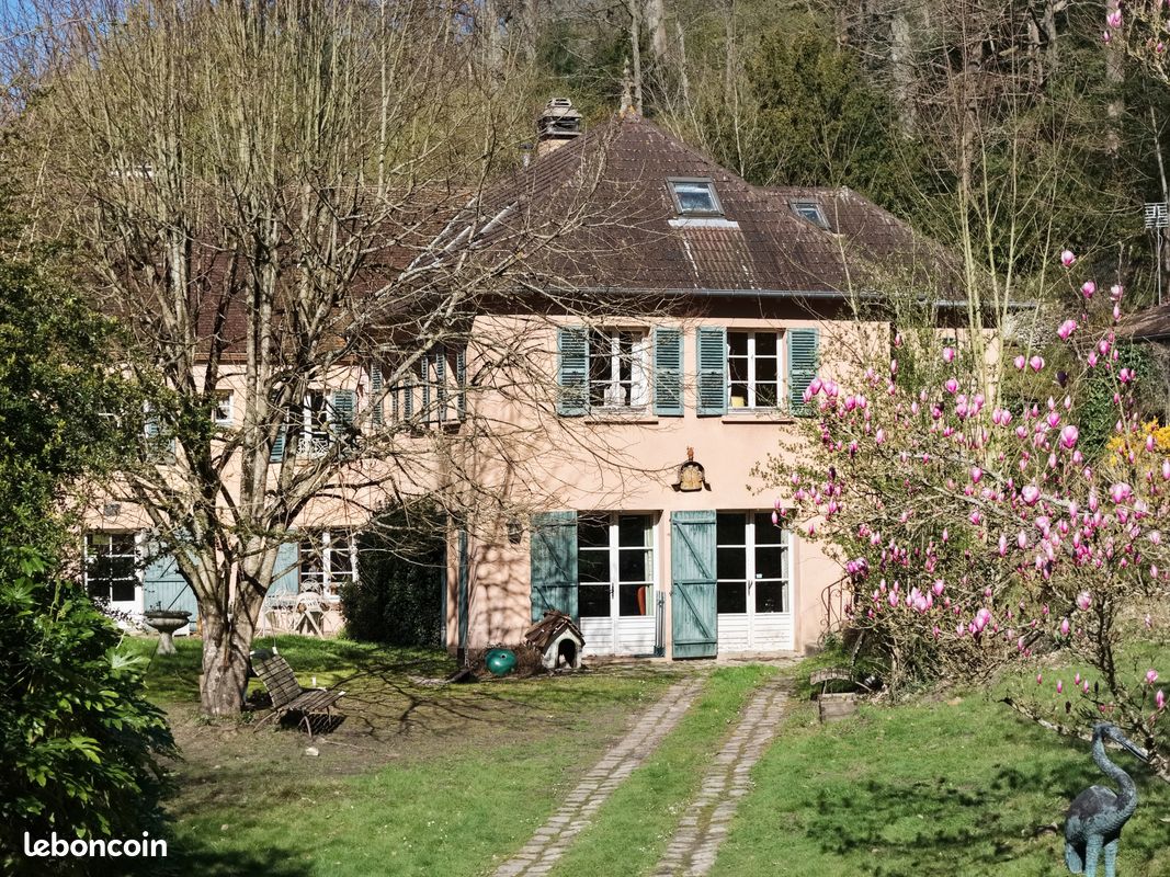 Maison 11 pièces 325 m² · à Limours · 325 m² · 730 000 €