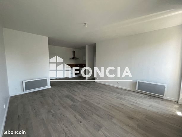 https://img.leboncoin.fr/api/v1/lbcpb1/images/dd/13/68/dd1368b5ea351389698907d465caa662cabf07e4.jpg?rule=ad-image