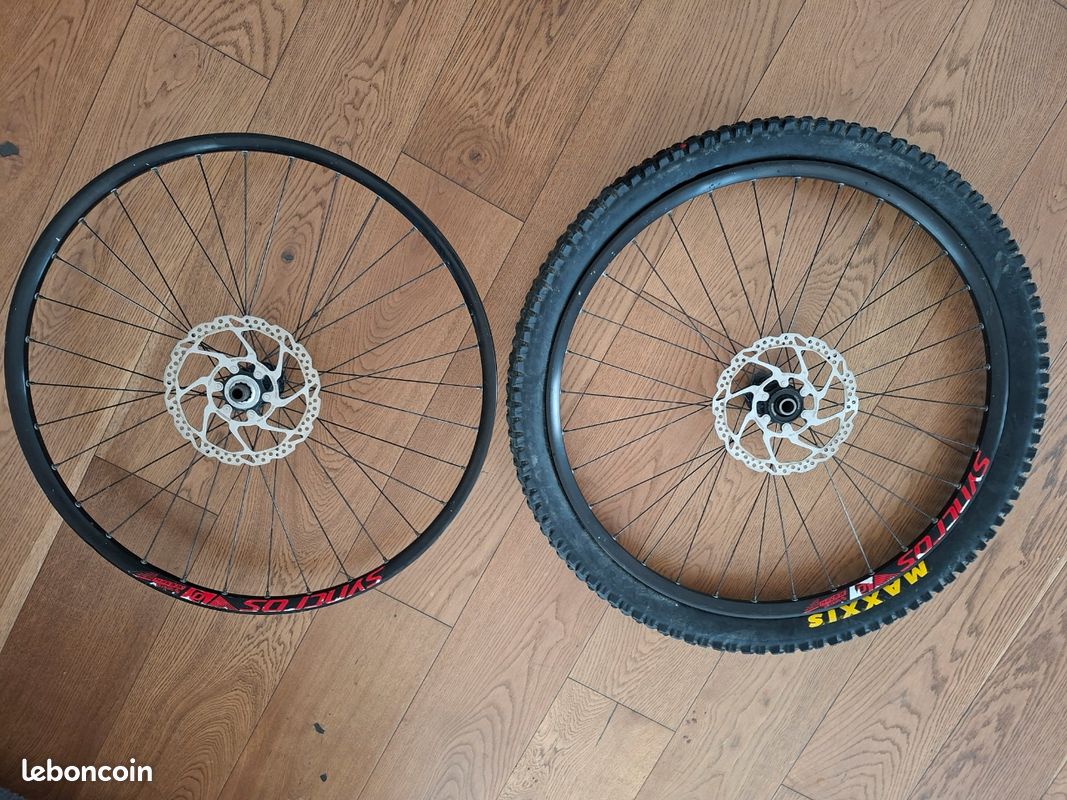 Roue vtt synchros 12x142 (image 1)