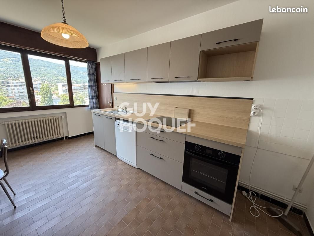 Appartement 4 pièces 113 m² · à Échirolles · 113 m² · 995 €