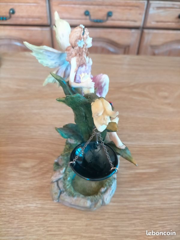 Statuette Elfe Avec Miroir – Figurine Féerique – Parfait état