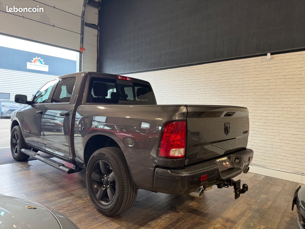Dodge RAM 1500 4.7 V8 HEMI 401ch 1 ère main + TVA récupérable + Pas de Malus (image 3)