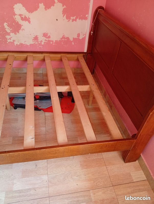 Vend lit en bois (image 1)