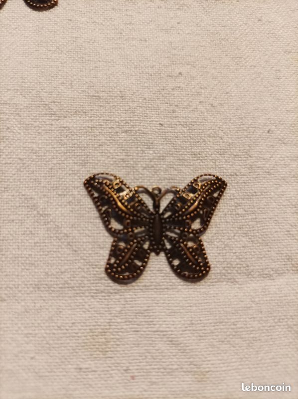 Breloques papillons (image 2)