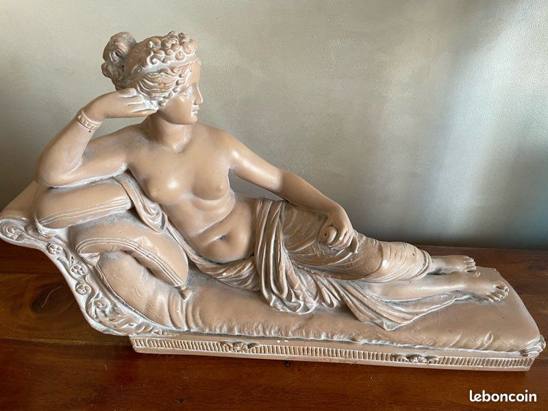 Grande Statue en plâtre de Pauline Bonaparte (image 1)