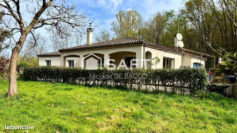 Propriété 5 pièces 161 m²