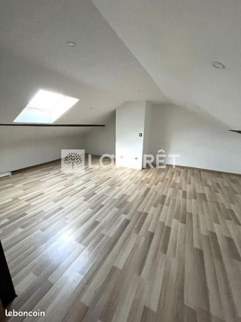 https://img.leboncoin.fr/api/v1/lbcpb1/images/dd/18/dd/dd18ddf8c1de9065407dcf7dcbc00c30f4fd7bdf.jpg?rule=ad-image