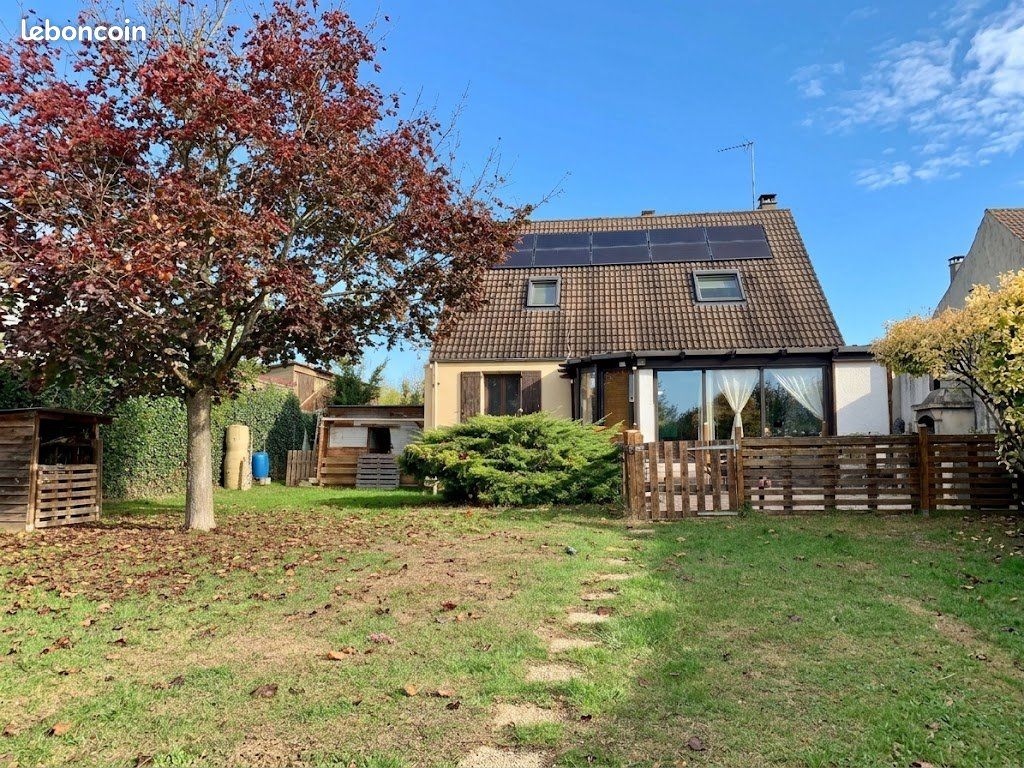 Maison 7 pièces 148 m² · à Breuillet · 148 m² · 367 000 €