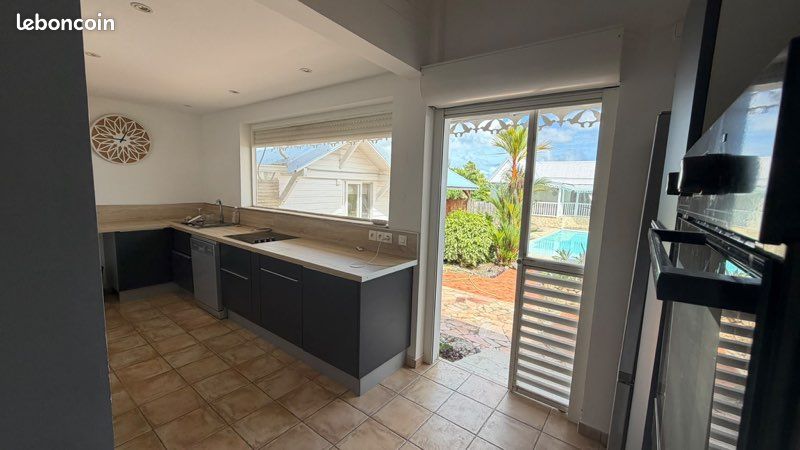Maison 3 pièces 80 m² · à Saint-François · 80 m² · 1 200 €/mois