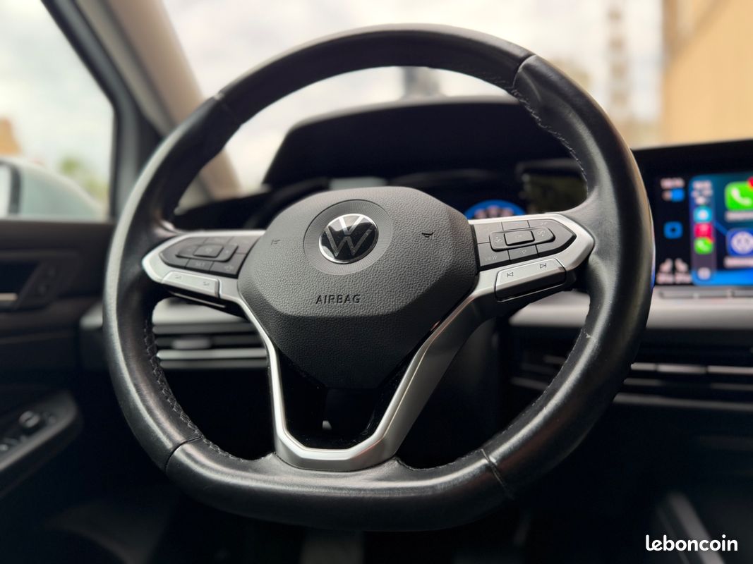 VOLKSWAGEN GOLF 8 1.5 E-TSI 150ch STYLE 1ST BVA APPLE CARPLAY (image 28)