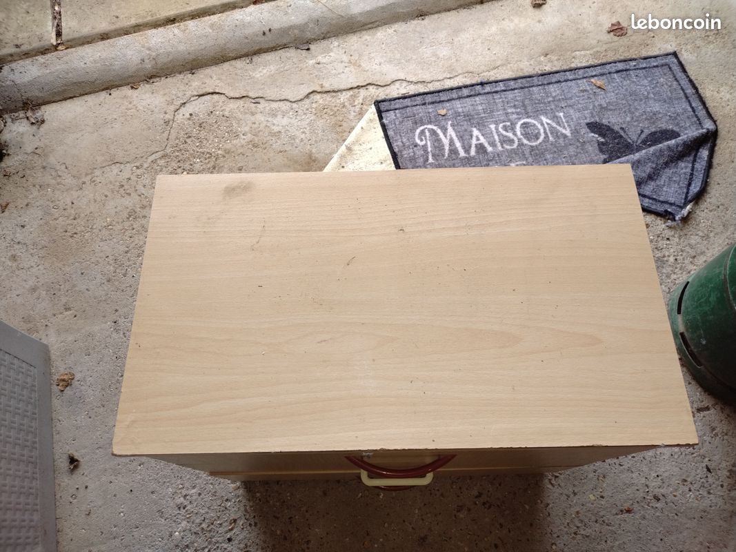 Commode (image 2)