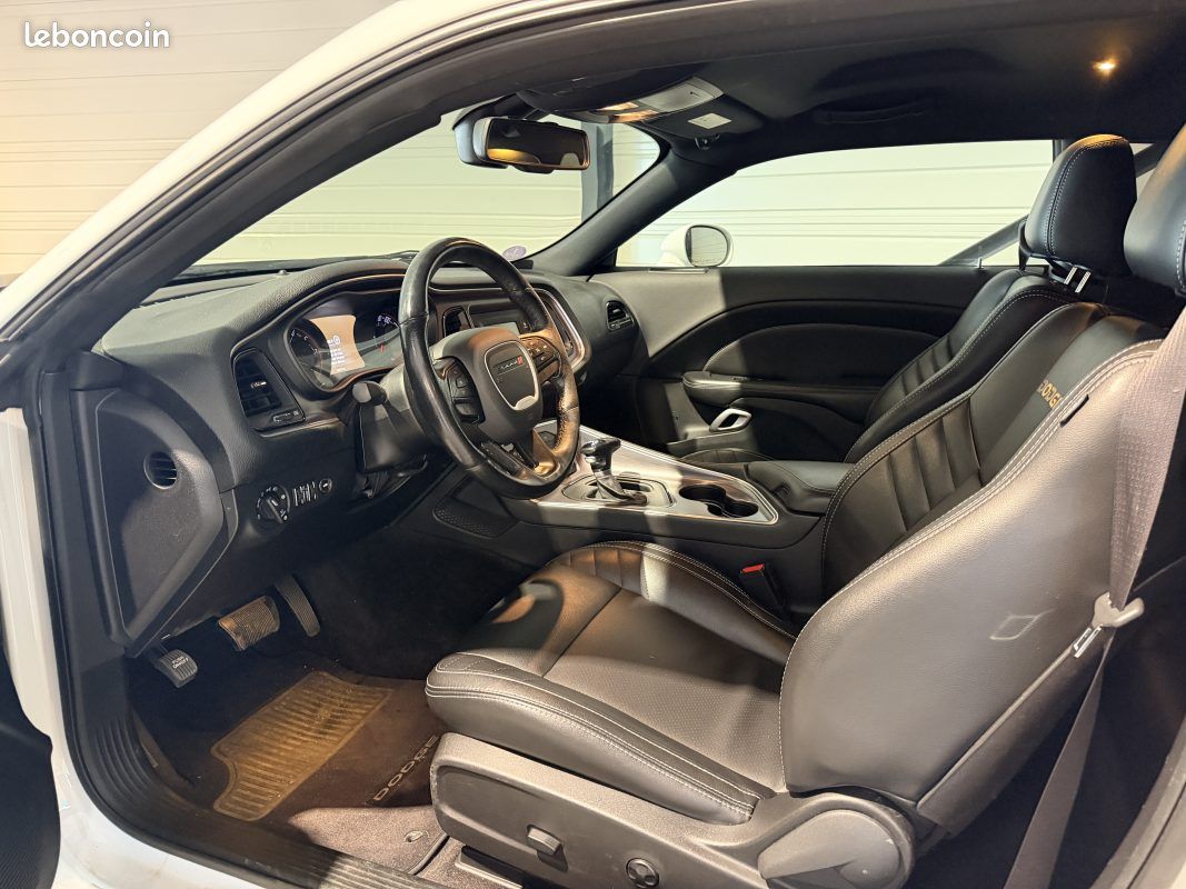 Dodge Challenger SXT - 3.6 V6 - 309 cv - 2016 - Caméra de recul - Intérieur cuir - E85 Ethanol - FR (image 14)