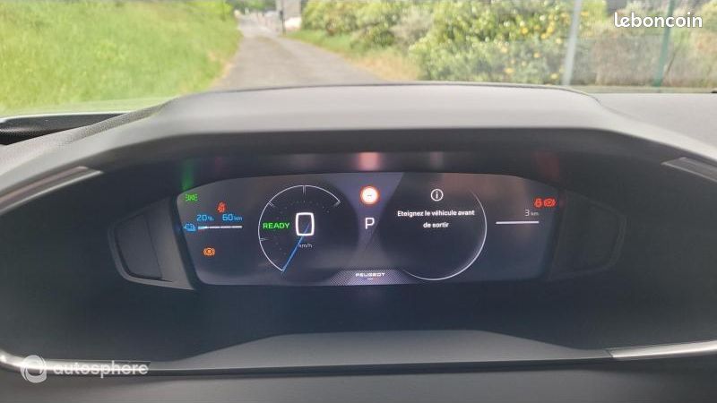 Peugeot 2008 e-2008 156ch 54 kWh Allure (image 11)