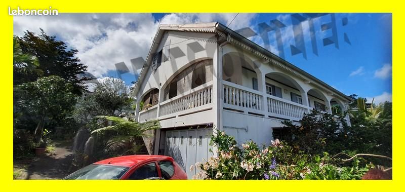 Maison 6 pièces 250 m² · à Le Tampon · 250 m² · 545 000 €