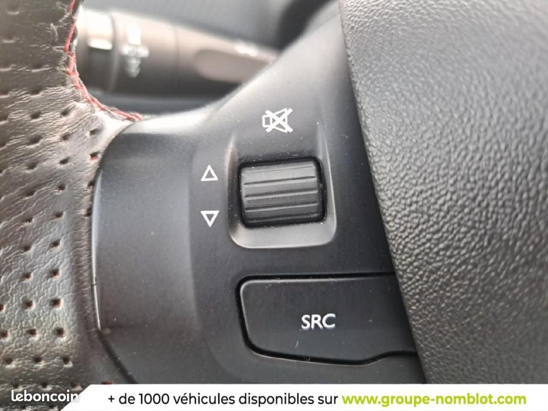Peugeot 2008 1.2 PureTech 110ch S&S BVM5 GT Line (image 22)