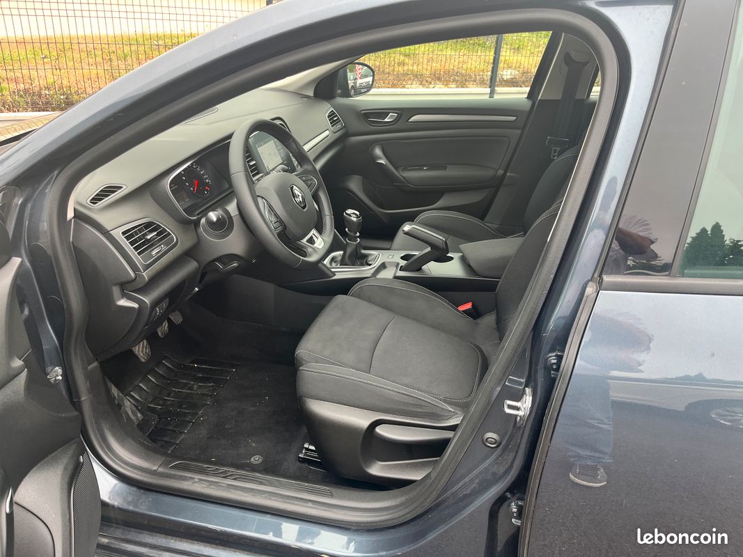 Renault megane iv 1.5 blue dci 115ch business bvm6 - gps - apple carplay android auto - acces et demarrage sans cle - radars av + arr - phares a led... (image 4)