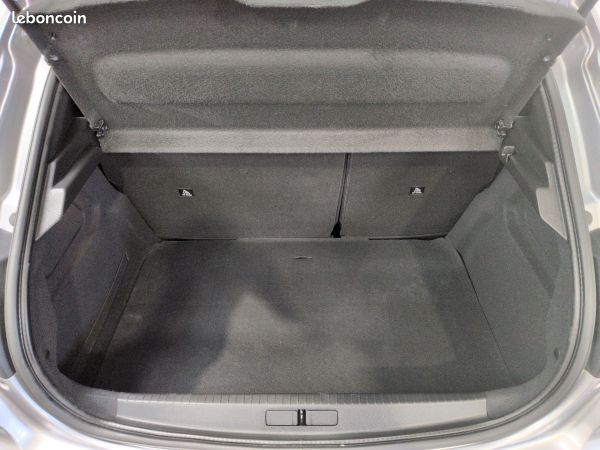 Peugeot 208 GT PureTech 100 S&S EAT8 (image 13)