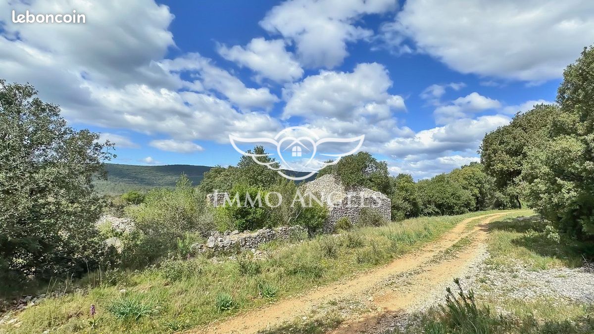 Terrain 764150 m² · à Montarnaud · 194 000 €