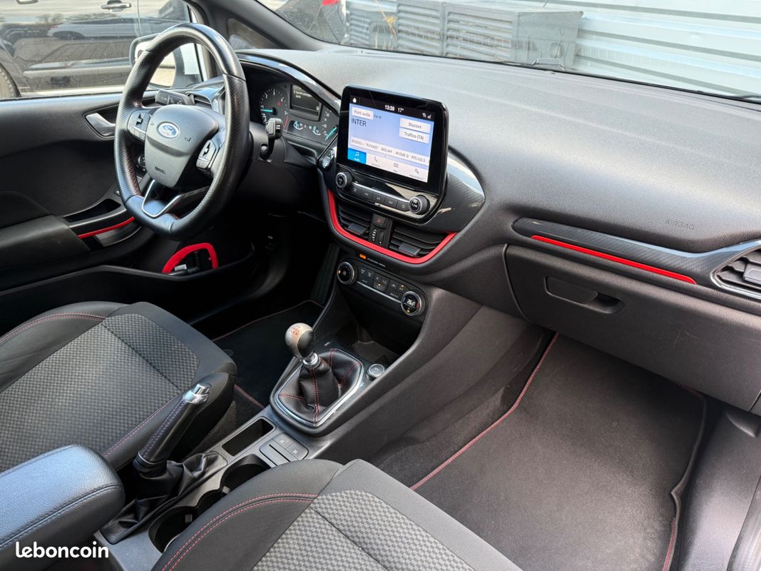 Ford fiesta 1.5 tdci st-line 85ch / camera recul / carplay (image 8)