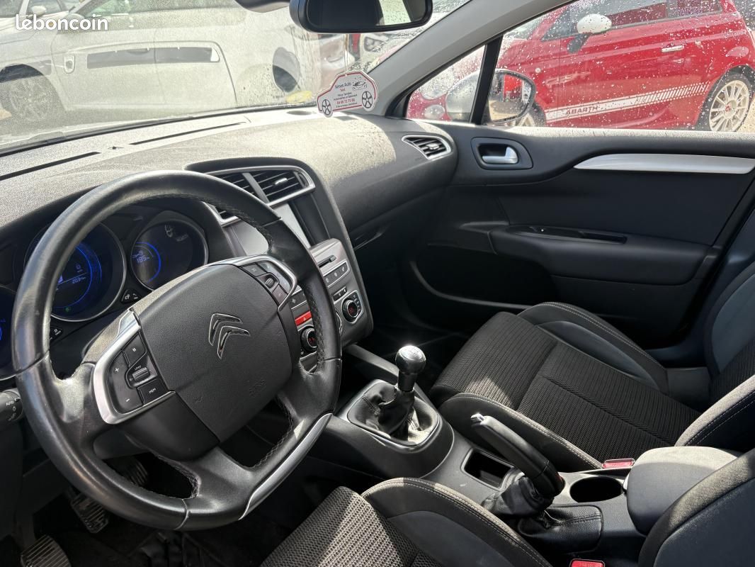 Citroën C4 1.6 BLUEHDI 102CV FEEL EDITIONS BVM5 (image 9)
