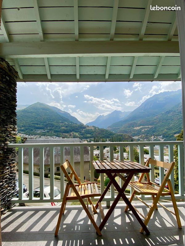 Duplex vue panoramique sur la vallée de Luz-Saint-Sauveur (image 1)