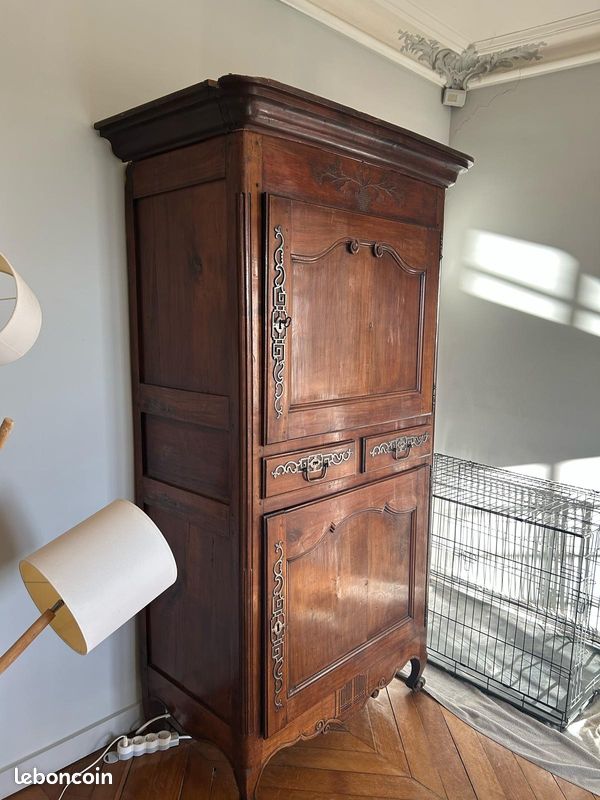 Bonnetière ancienne en bois massif – style Louis XV – excellent état (image 2)