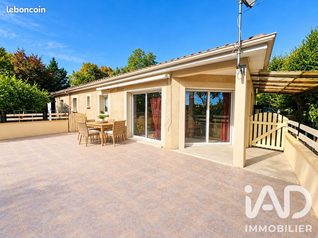 Maison 4 pièces 105 m² · à Varennes · 105 m² · 246 000 €