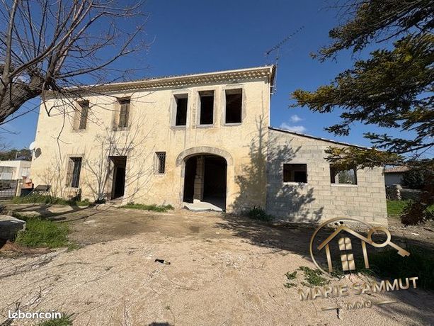 Maison 6 pièces 266 m²