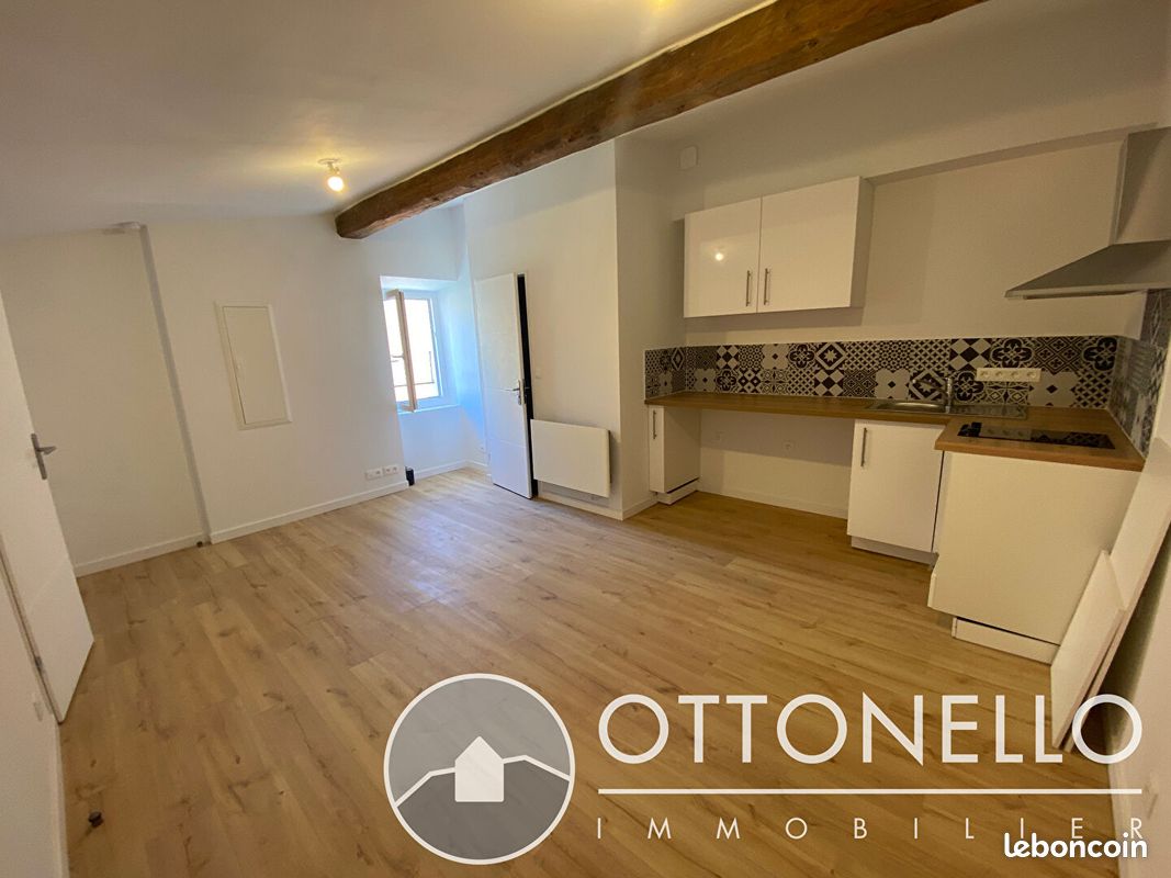 Appartement 2 pièces 26 m² · à Roquebrune-sur-Argens · 26,4 m² · 575 €/mois