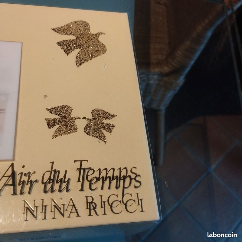 Sac pochette Nina Ricci l'air du temps neuve (image 9)