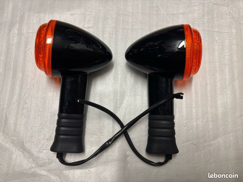 Clignotants avant d’origine neufs Triumph Bonneville T100/T120 Black (la paire) (image 2)