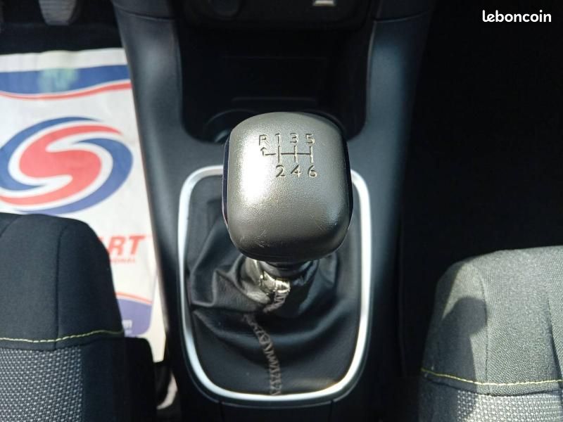 Citroen C3 1.5 BlueHDi 100ch Shine Business 5 PLACES (image 19)