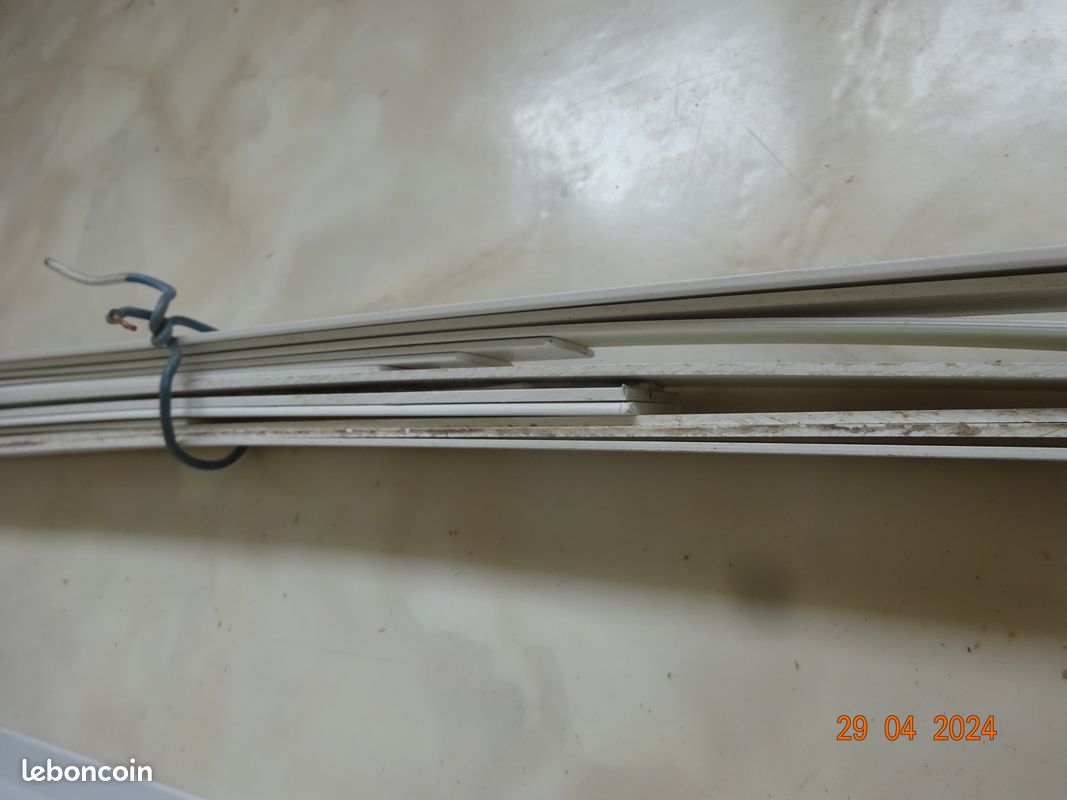 Cornière PVC NEUVE (image 10)