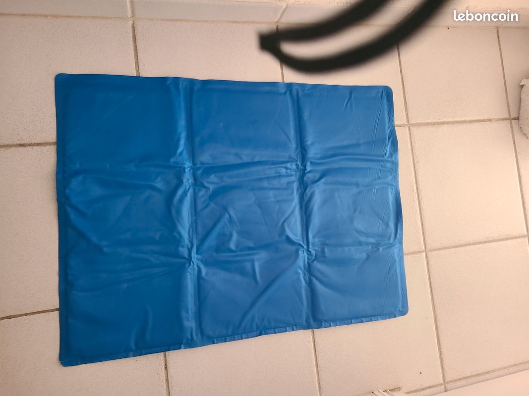 Matelas rafraichissant pour chien ou chat (image 1)